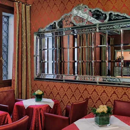Hotel Tre Archi 3*