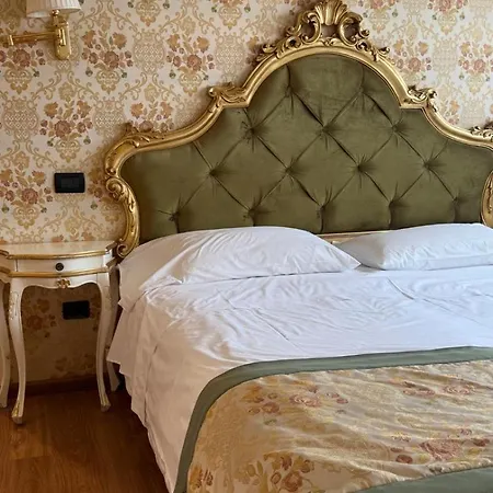 トレ アルキ ホテル 3*