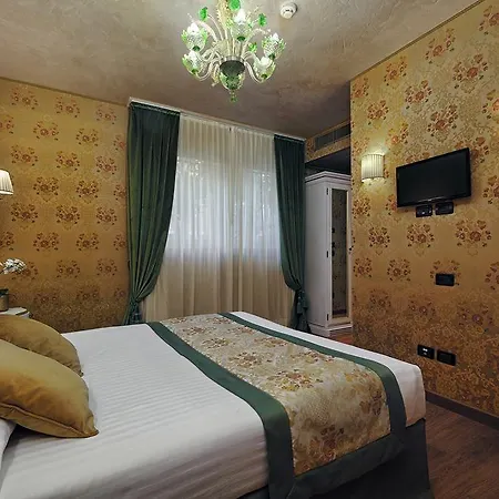 Tre Archi Otel 3*
