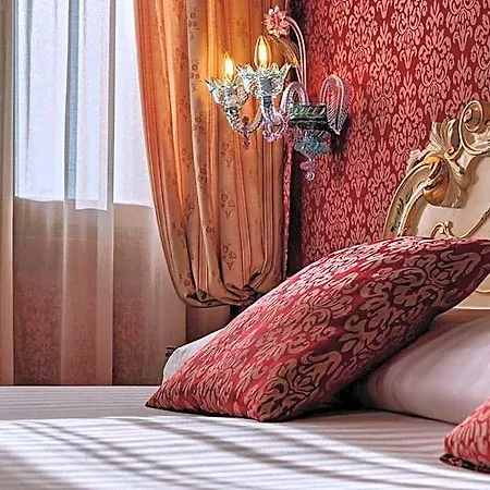 Tre Archi Hotell 3*
