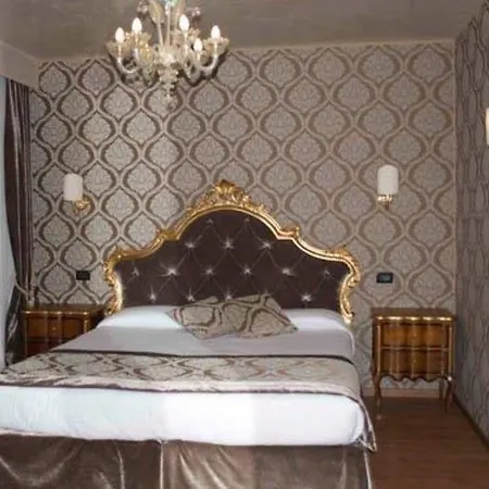Tre Archi Otel