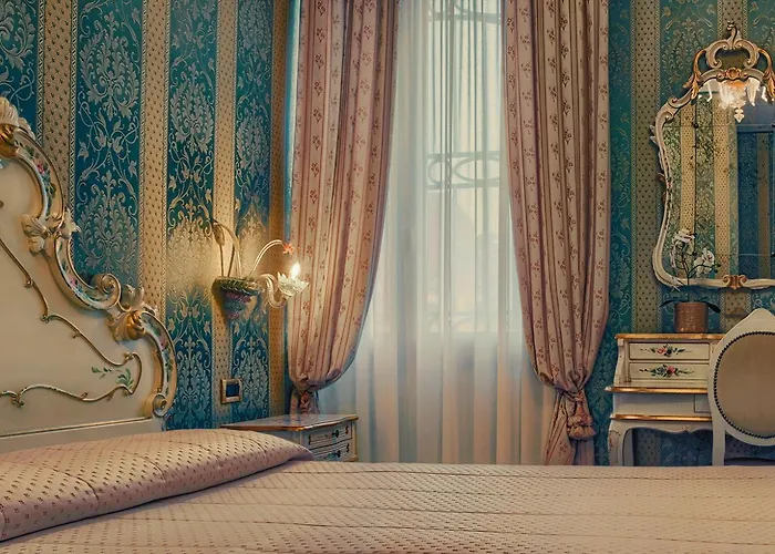 فندق تري آرشي