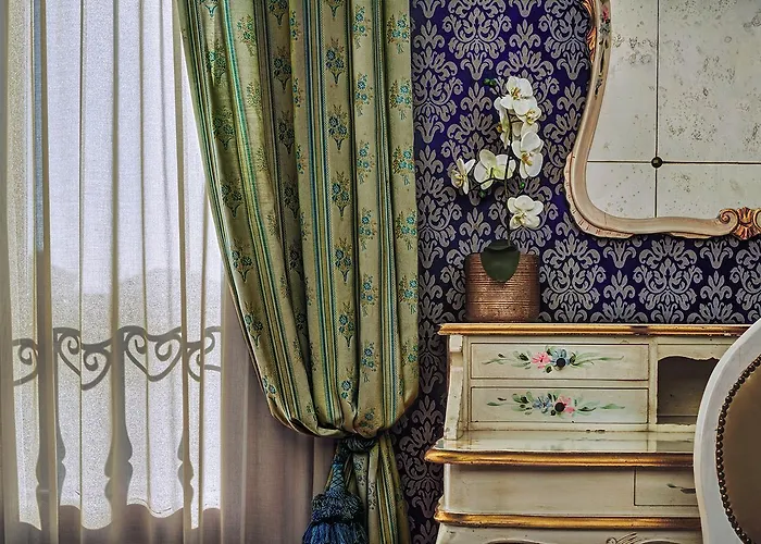 فندق تري آرشي 3*