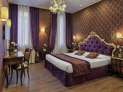 فندق تري آرشي 3*